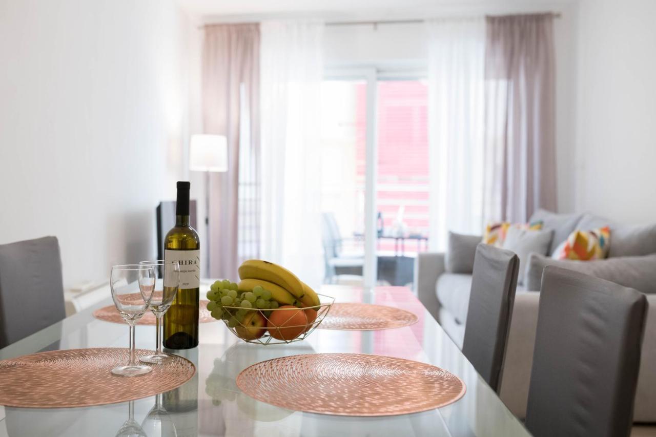 Apartman Ella Umago Esterno foto